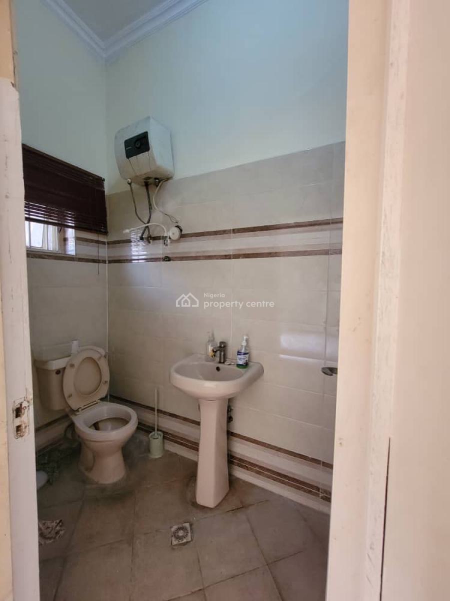 Spacious One Bedroom, Lekki Phase 1, Lekki, Lagos, Flat / Apartment for Rent