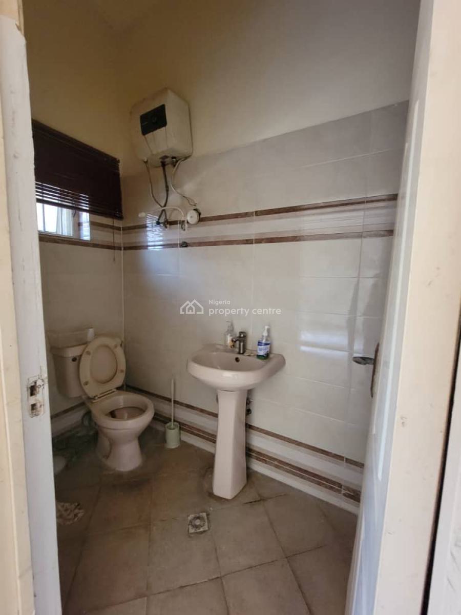 Spacious One Bedroom, Lekki Phase 1, Lekki, Lagos, Flat / Apartment for Rent