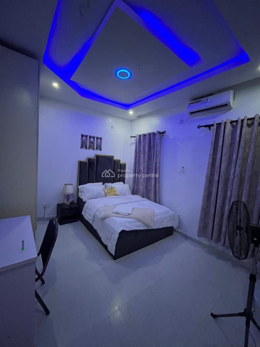 Super Cozy 3 Bedroom Apartment, Lord Jesus Estate, Right Next to Glowfield Schools Along Chevron Alter, Lekki Phase 2, Lekki, Lagos, Terraced Bungalow Short Let