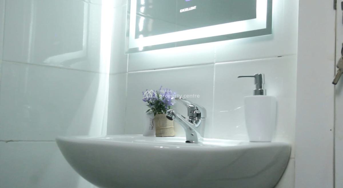 Super Cozy 3 Bedroom Apartment, Lord Jesus Estate, Right Next to Glowfield Schools Along Chevron Alter, Lekki Phase 2, Lekki, Lagos, Terraced Bungalow Short Let