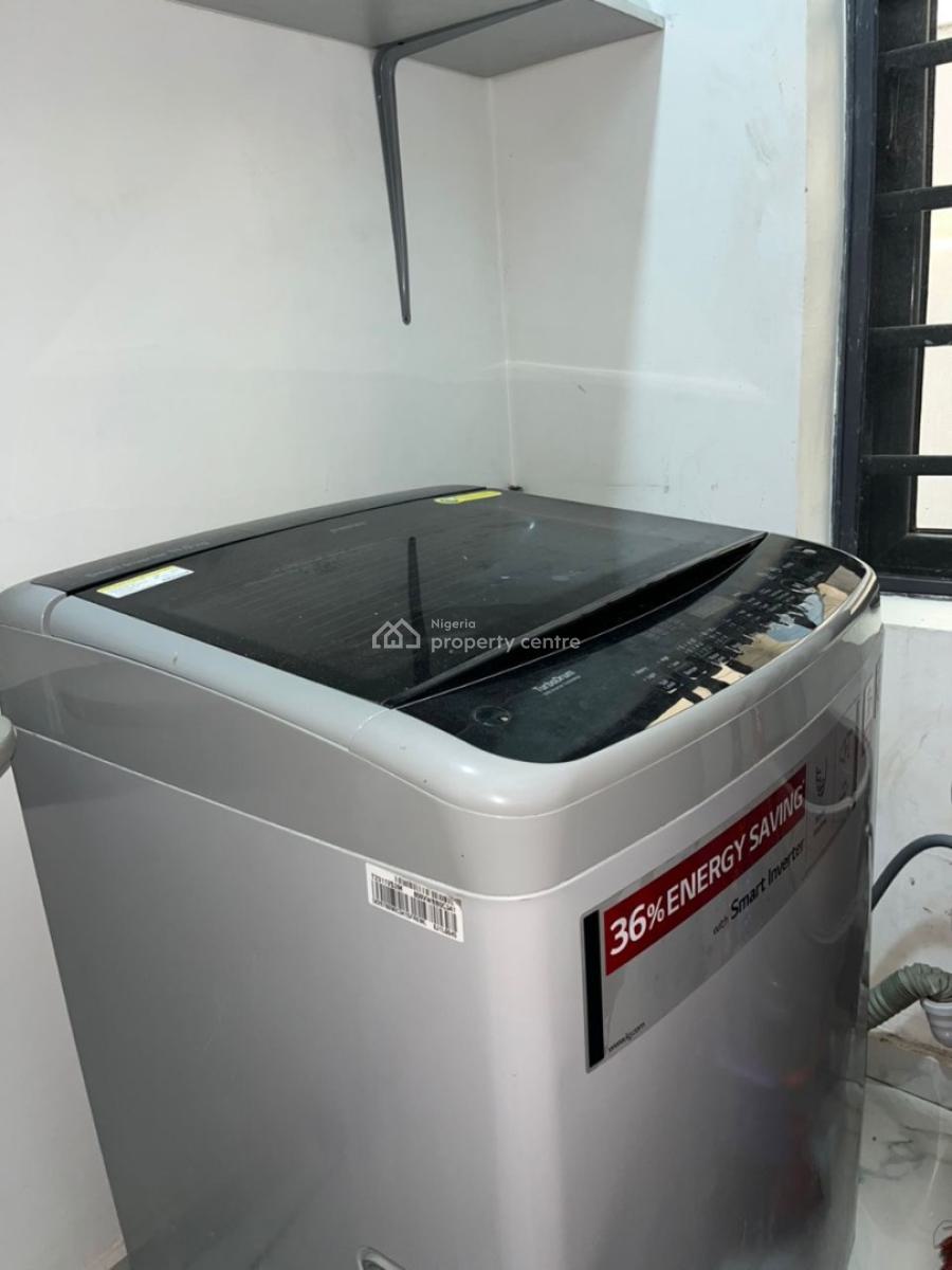 Super Cozy 3 Bedroom Apartment, Lord Jesus Estate, Right Next to Glowfield Schools Along Chevron Alter, Lekki Phase 2, Lekki, Lagos, Terraced Bungalow Short Let