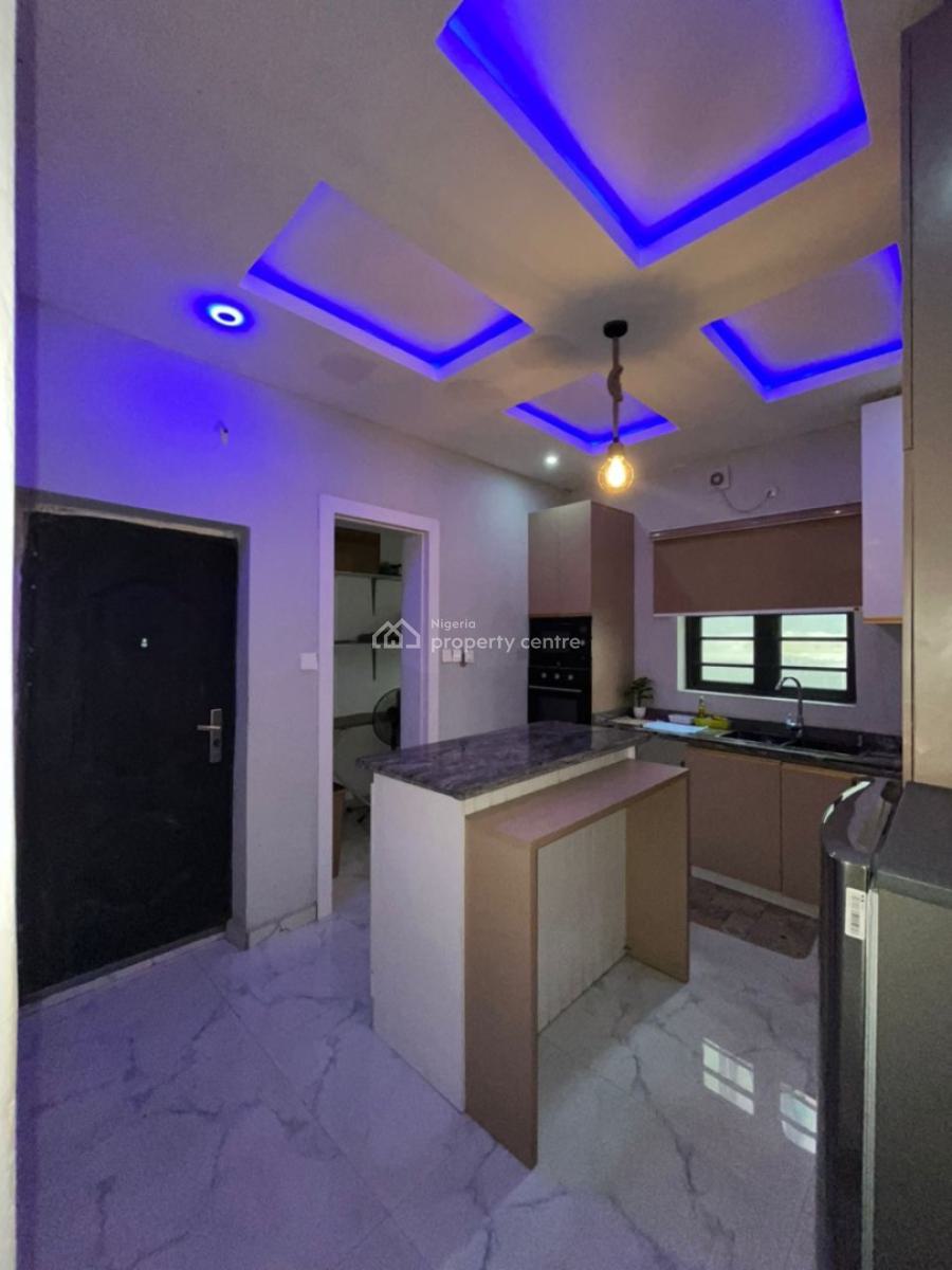 Super Cozy 3 Bedroom Apartment, Lord Jesus Estate, Right Next to Glowfield Schools Along Chevron Alter, Lekki Phase 2, Lekki, Lagos, Terraced Bungalow Short Let