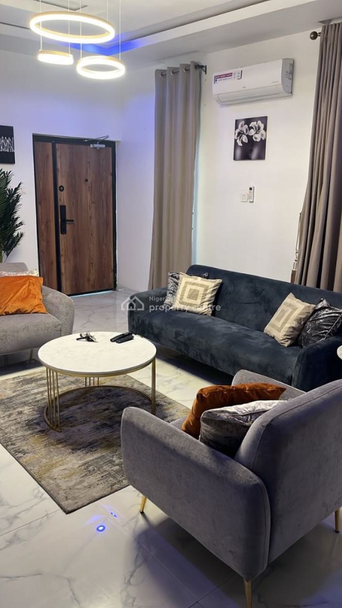 2/3 Bedroom Apartment with Snooker and Ps5, in Lord Jesus Estate, Right Next to Glowfield Schools Along Chevron Al, Lekki Expressway, Lekki, Lagos, Terraced Bungalow Short Let