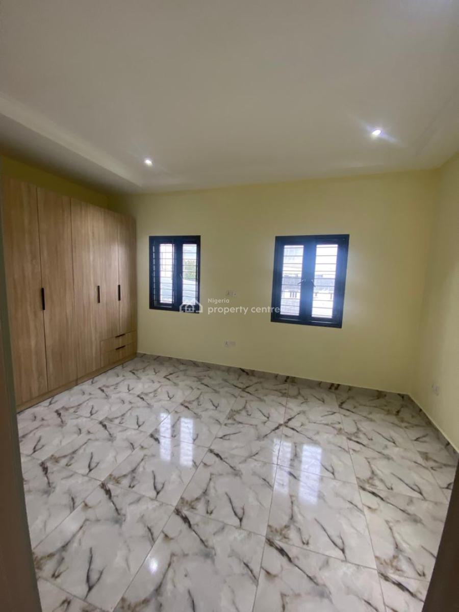 Standard Brand New 4 Bedroom Paint House in an Access Code Estate, Lekki Right, Lekki Phase 1, Lekki, Lagos, Flat / Apartment for Rent