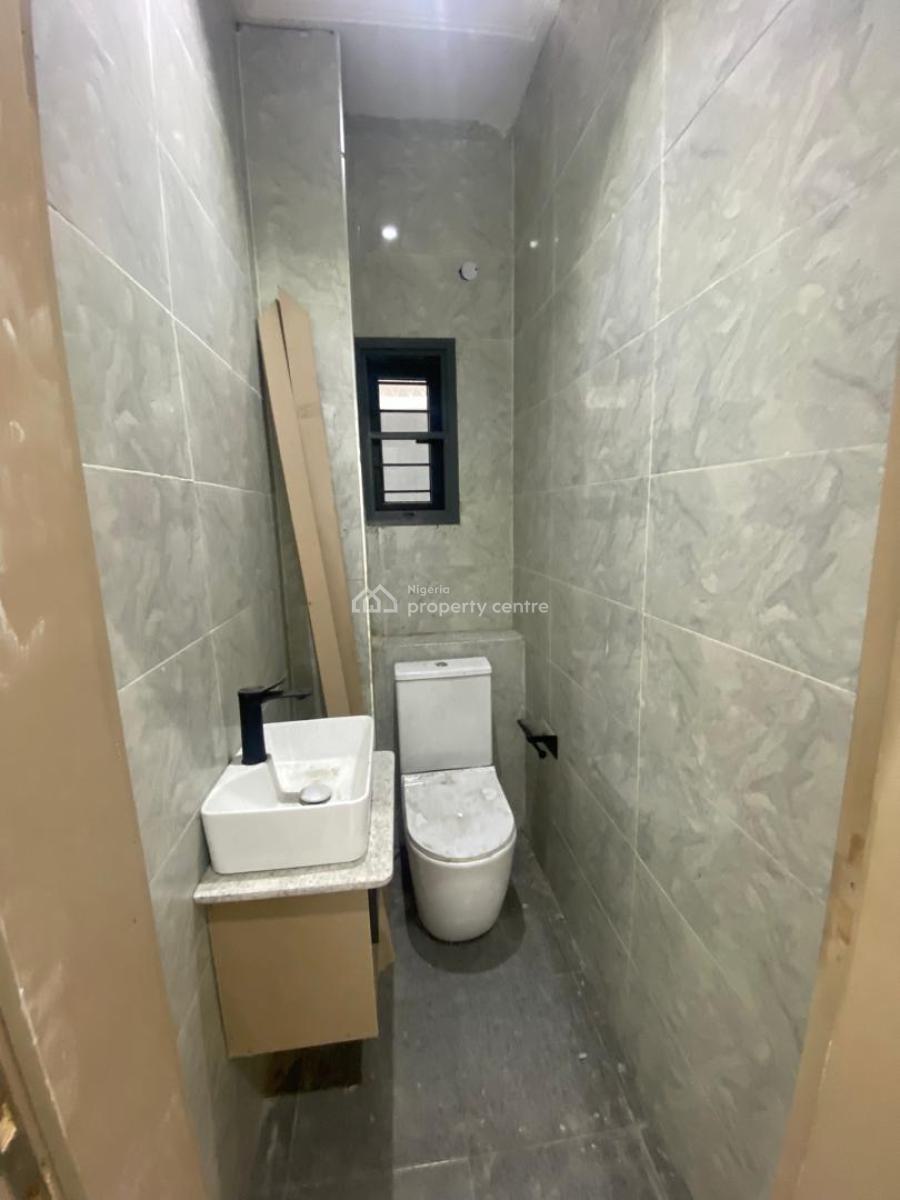 Standard Serviced 2 Bedroom Flat, Lekki Right, Lekki Phase 1, Lekki, Lagos, Flat / Apartment for Rent