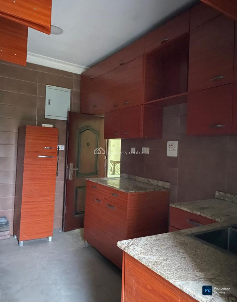 3 Bedroom Spacious Flat with Private Entrance, Chevron Drive, Lekki, Lagos, Flat / Apartment for Rent