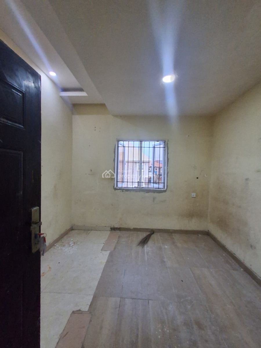 2bedroom Upstairs, in an Estate, Badore, Ajah, Lagos, House for Rent