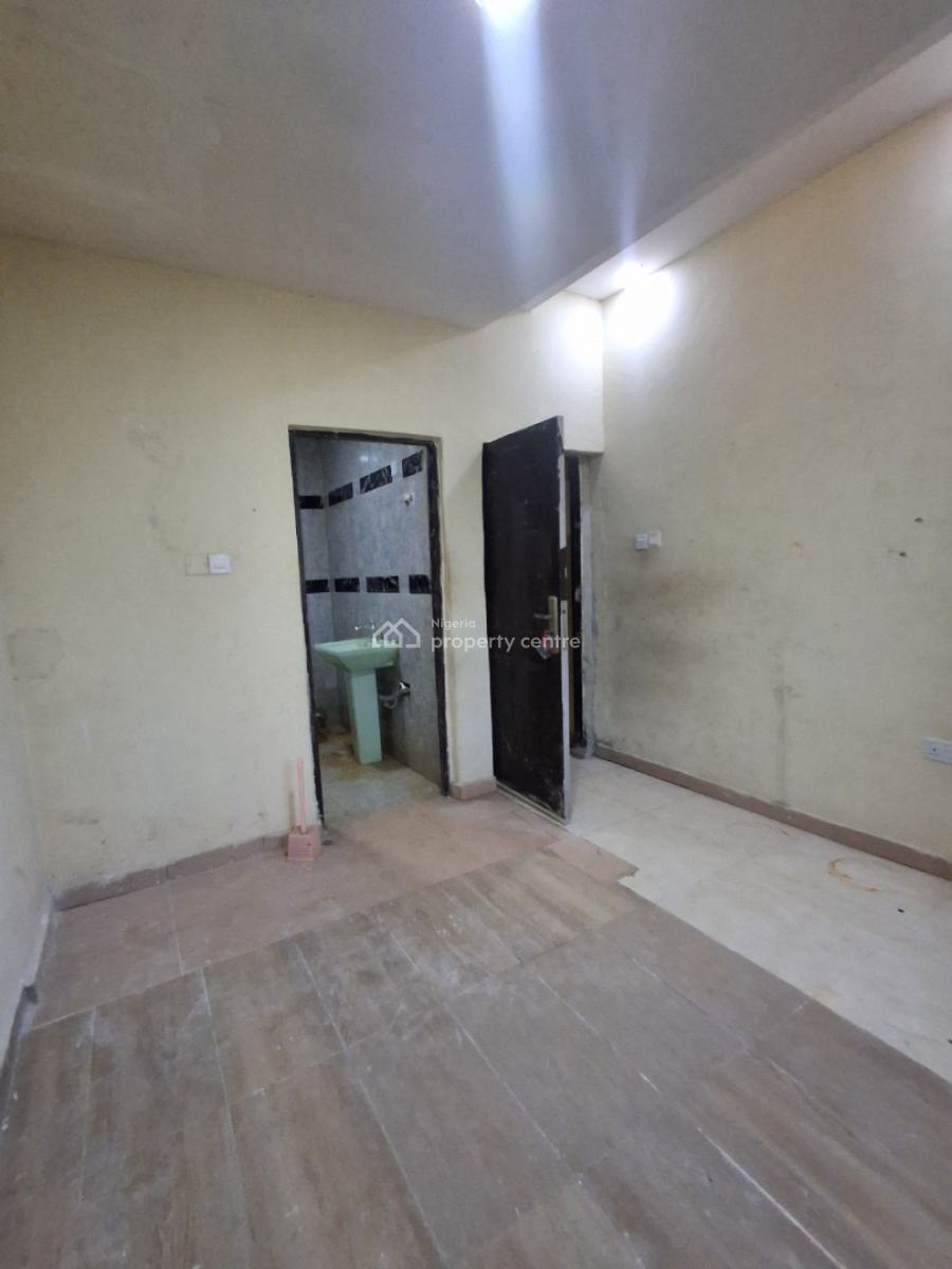 2bedroom Upstairs, in an Estate, Badore, Ajah, Lagos, House for Rent