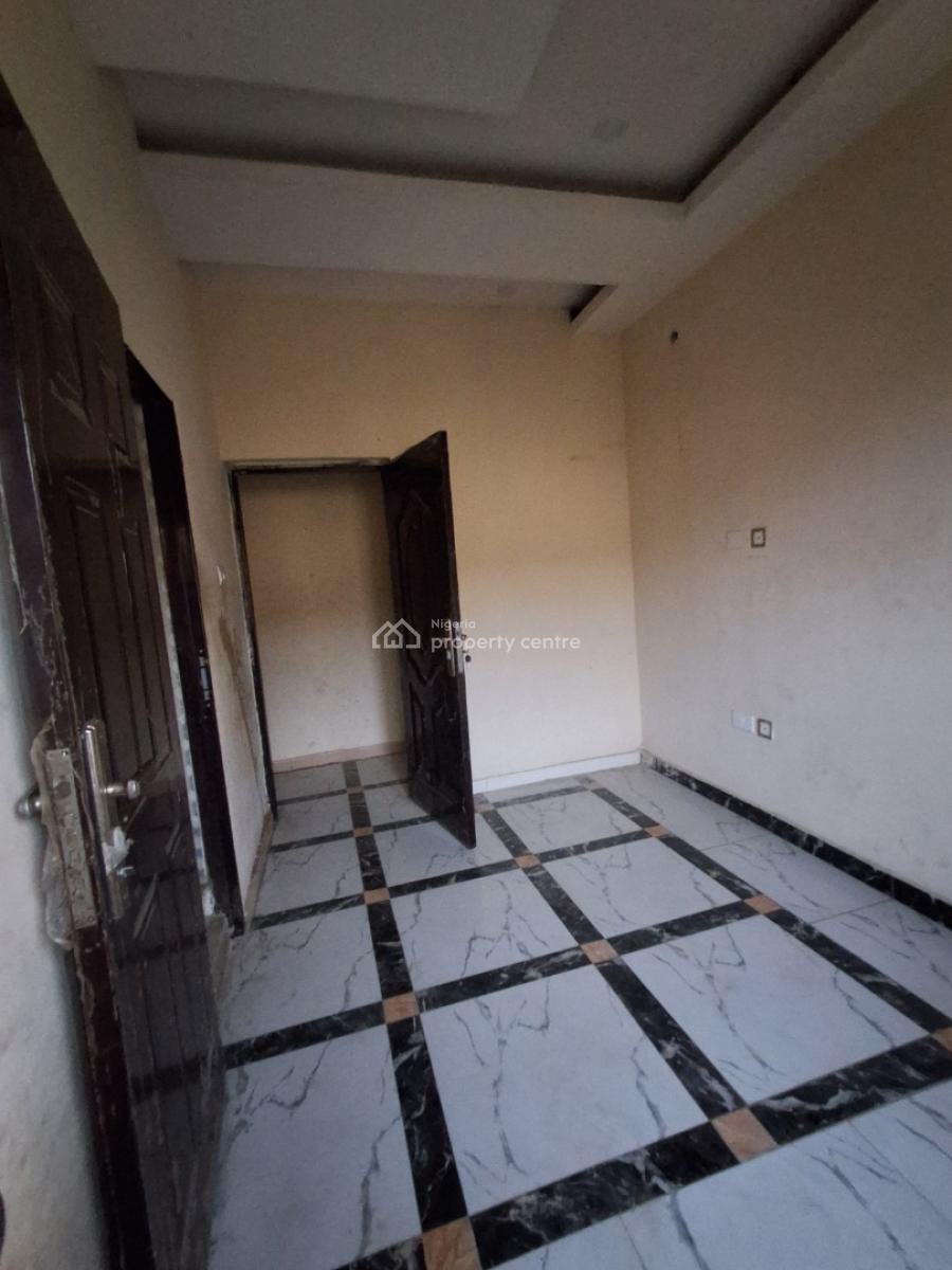 2bedroom Upstairs, in an Estate, Badore, Ajah, Lagos, House for Rent