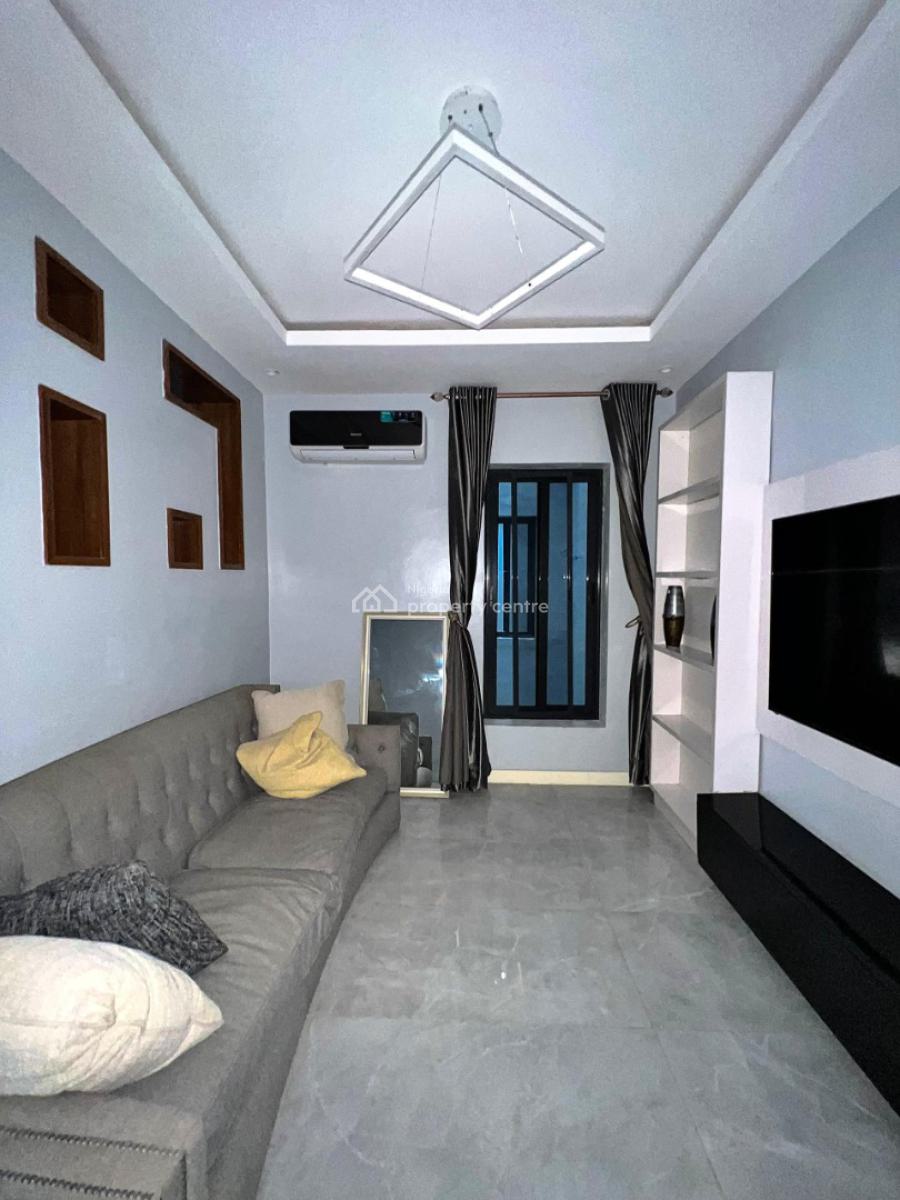 4 Bedroom Maisonette with Bq, Elevator and Swimming Pool, Lekki Phase 1, Lekki, Lagos, Flat / Apartment for Sale