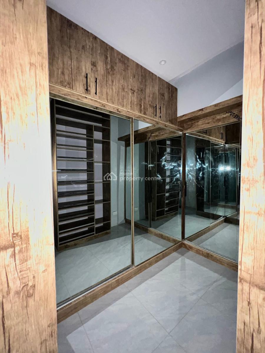 4 Bedroom Maisonette with Bq, Elevator and Swimming Pool, Lekki Phase 1, Lekki, Lagos, Flat / Apartment for Sale