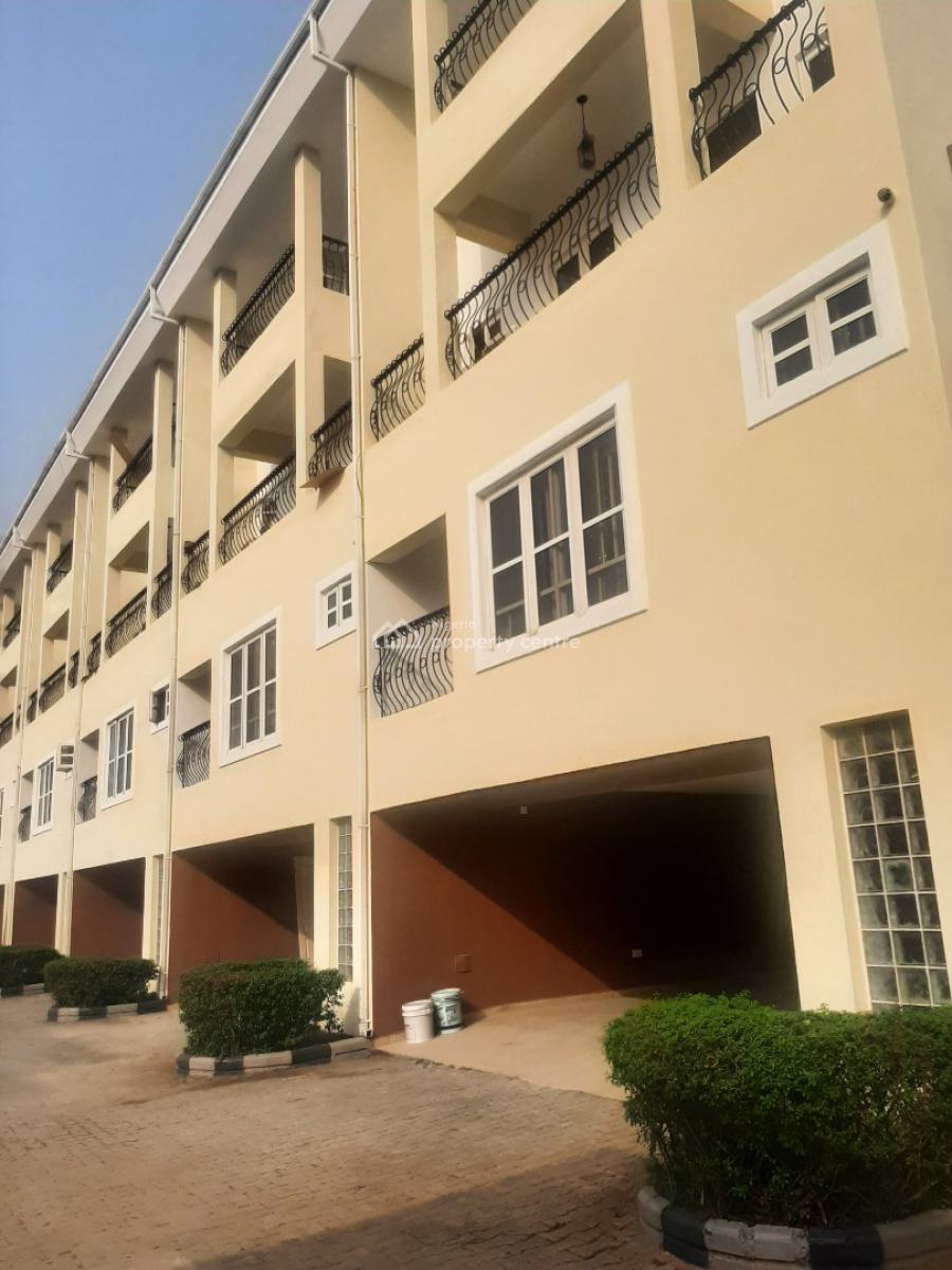Serviced 4 Bedroom En-suite Townhouse with Fitted Kitchen, Cooker, Hea, Oniru, Victoria Island (vi), Lagos, Terraced Duplex for Rent