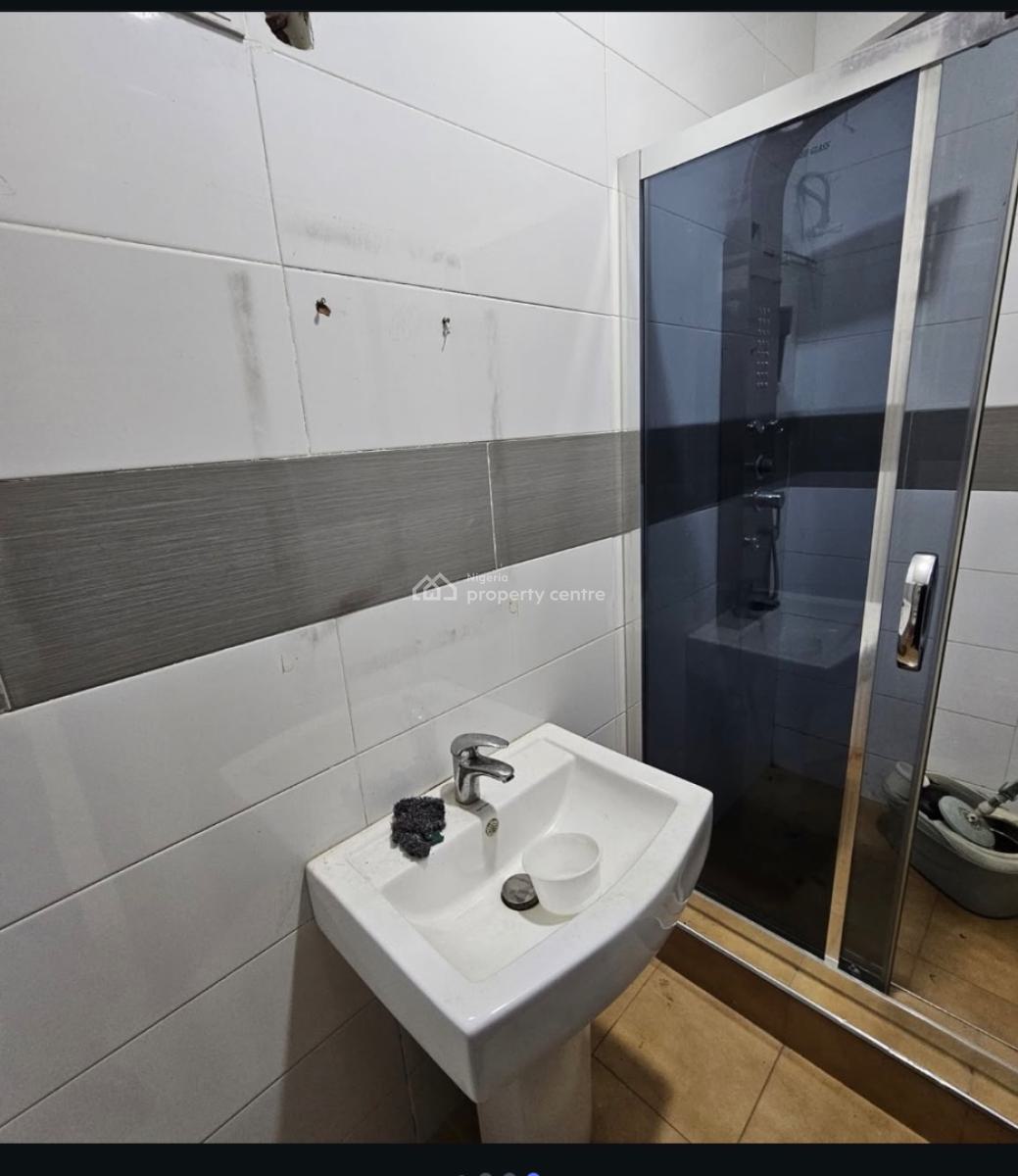 3 Bedroom Apartment with a Bq, Adeniyi Jones Ikeja, Ikeja, Lagos, Flat / Apartment for Sale