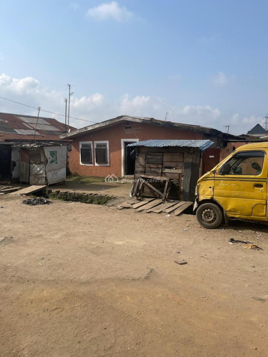 Buy and Develop Bungalow Suitable for Residential Development, Itire, Mushin, Lagos, Residential Land for Sale