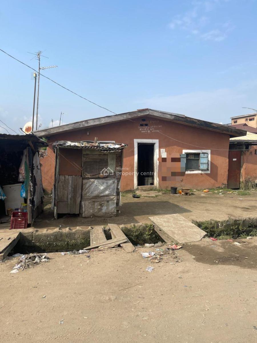 Buy and Develop Bungalow Suitable for Residential Development, Itire, Mushin, Lagos, Residential Land for Sale