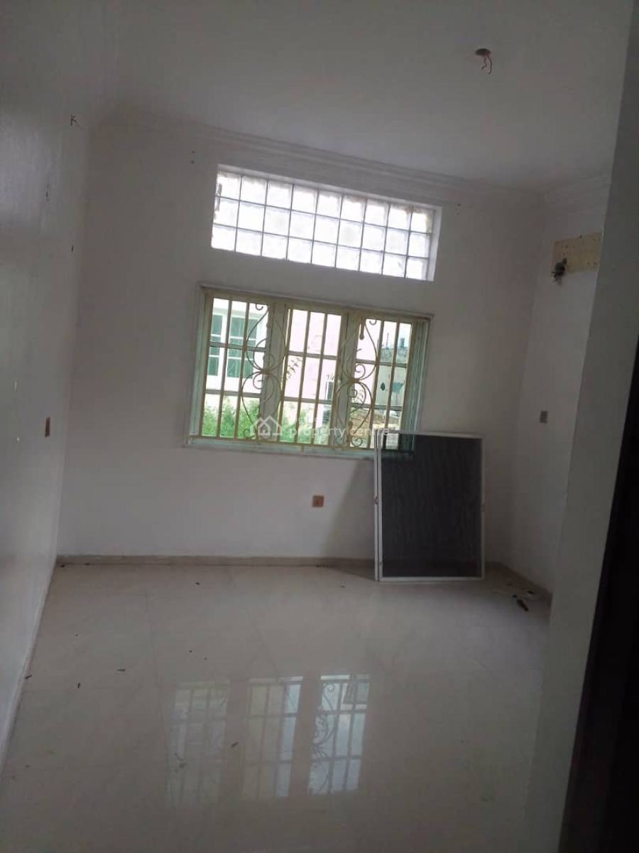 Massive 3 Bedroom Apartment Available, Lekki Phase 1, Lekki, Lagos, Flat / Apartment for Rent