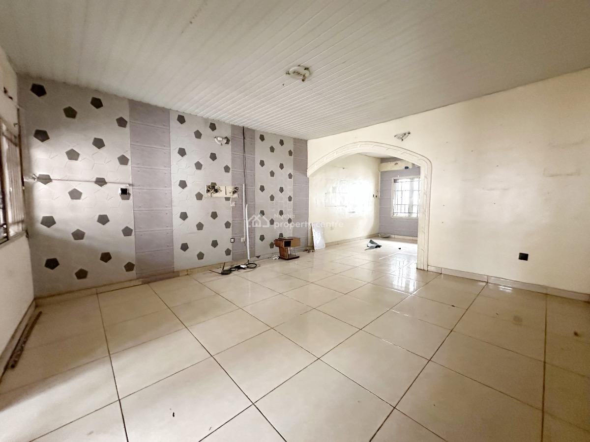 Luxury 3 Bedroom Apartment, Gra Phase 1, Magodo, Lagos, Flat / Apartment for Rent