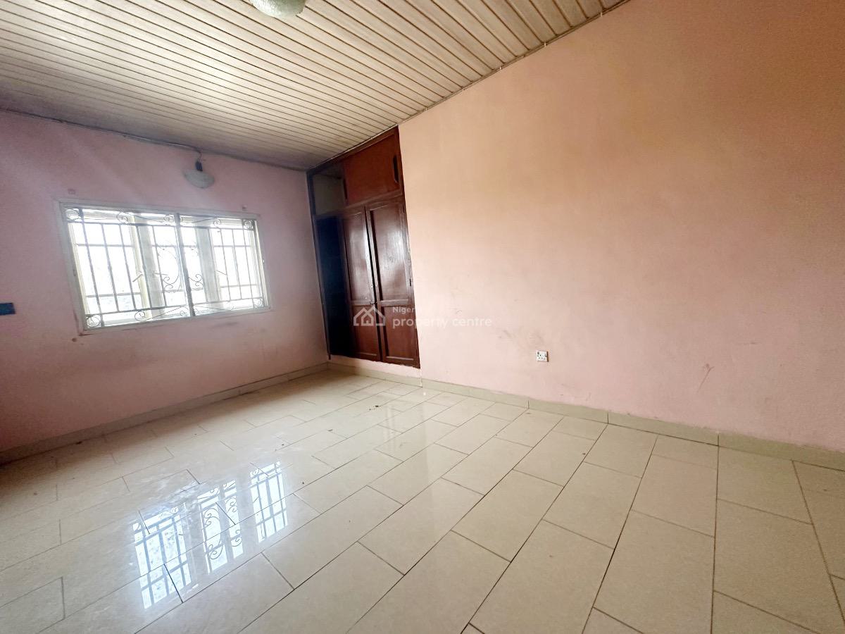 Luxury 3 Bedroom Apartment, Gra Phase 1, Magodo, Lagos, Flat / Apartment for Rent