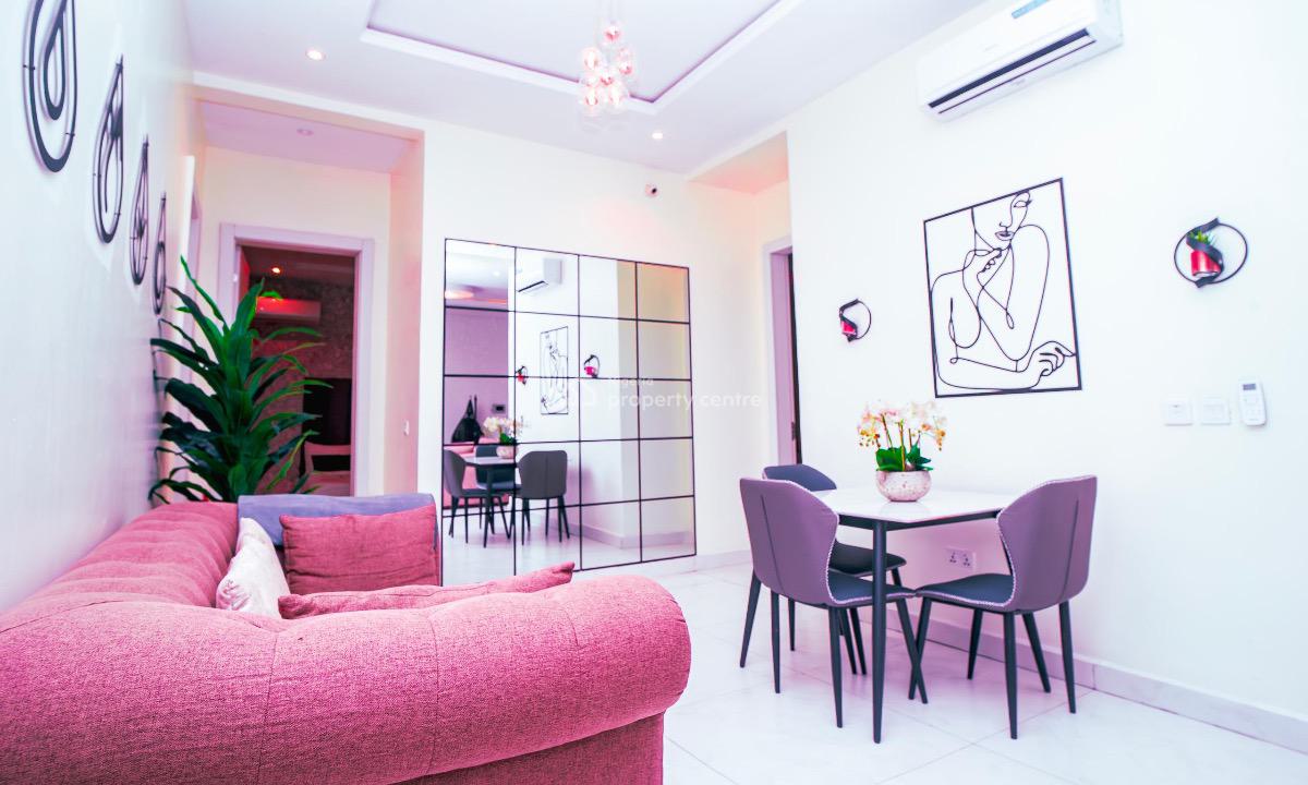 Cozy 3 Bedrooms Apartment in an Estate, Ologolo, Lekki, Lagos, Flat / Apartment Short Let