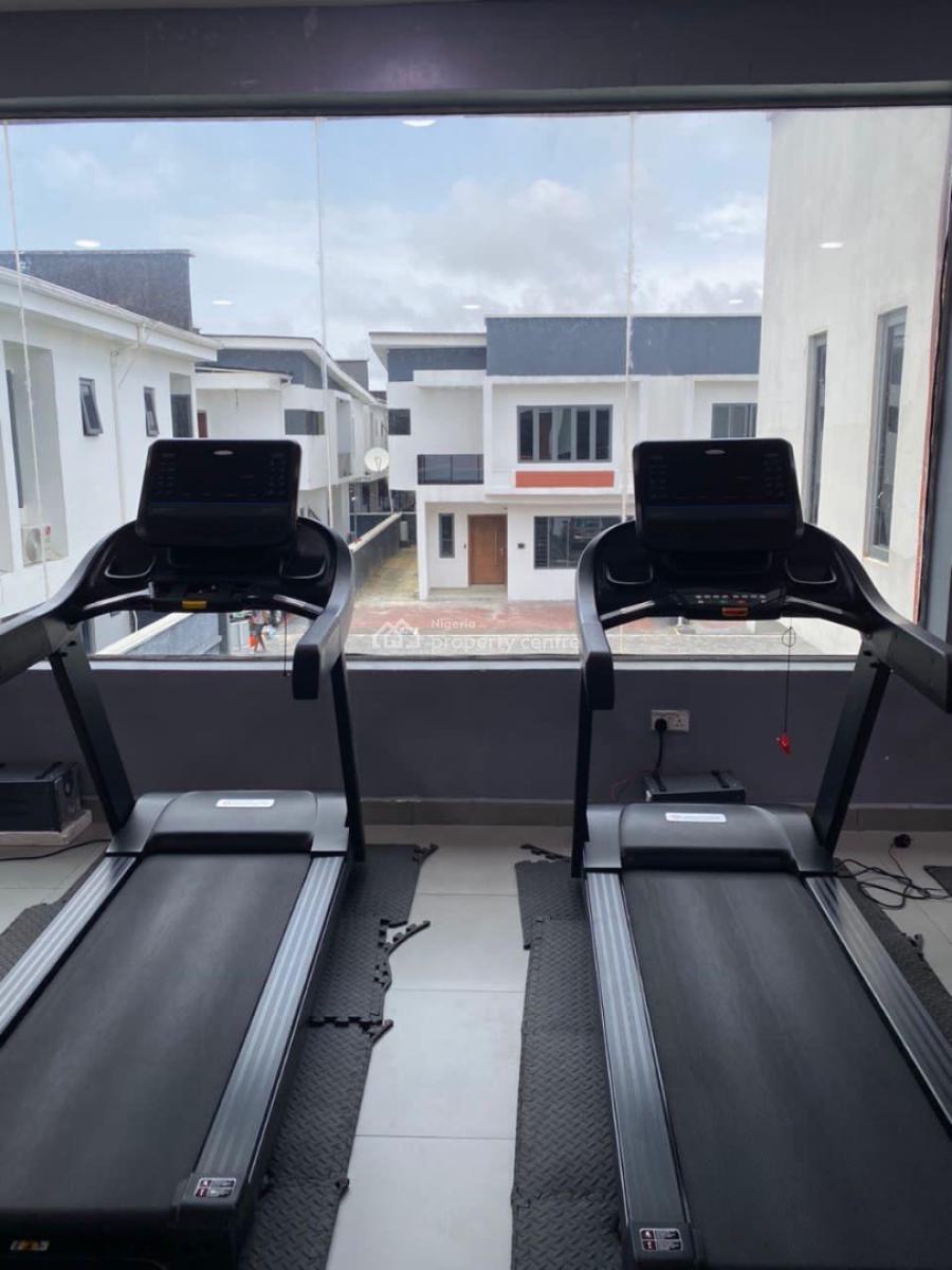 Cozy 3 Bedrooms Apartment in an Estate, Ologolo, Lekki, Lagos, Flat / Apartment Short Let