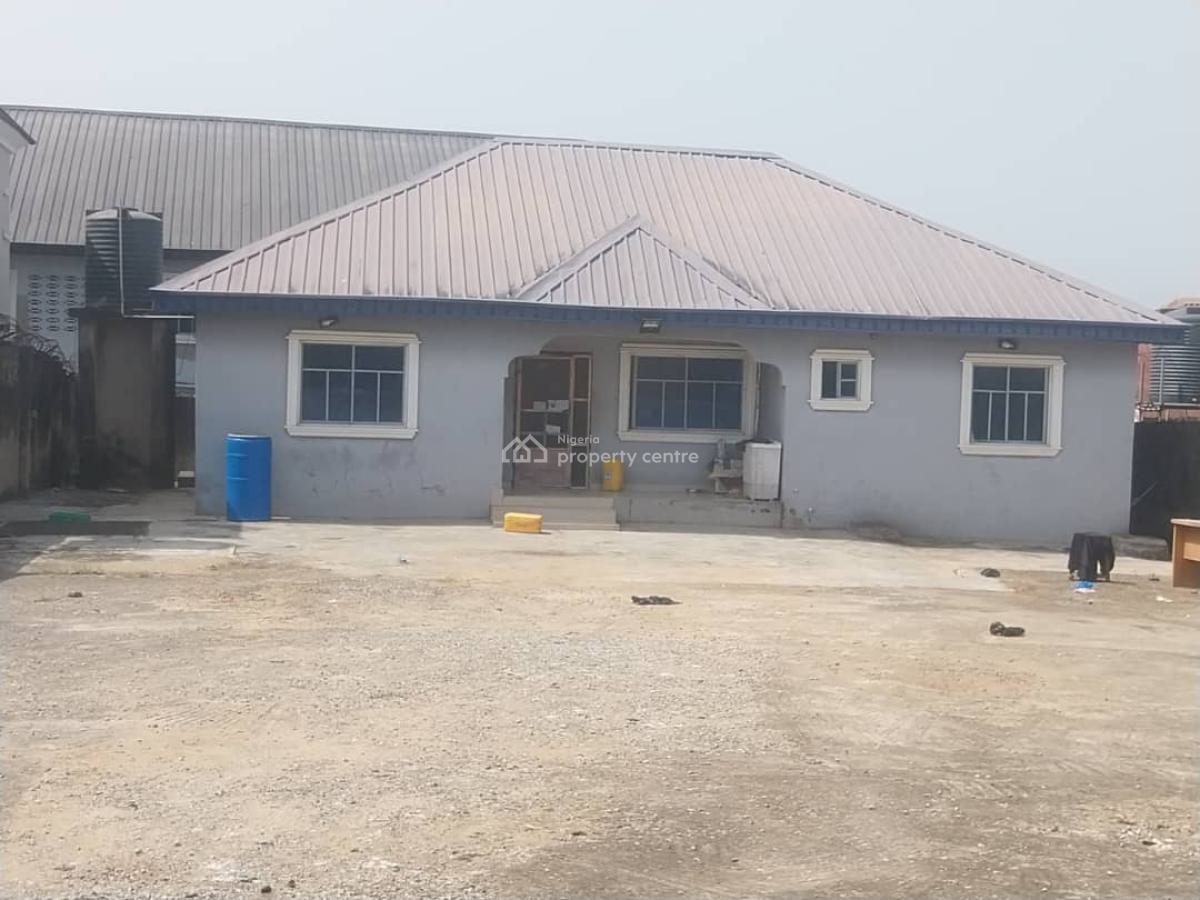 Lovely 3bedroom Bungalow with 2hrs Electricity at Magboro, Oke Ayo, Magboro, Ogun, Detached Bungalow for Sale