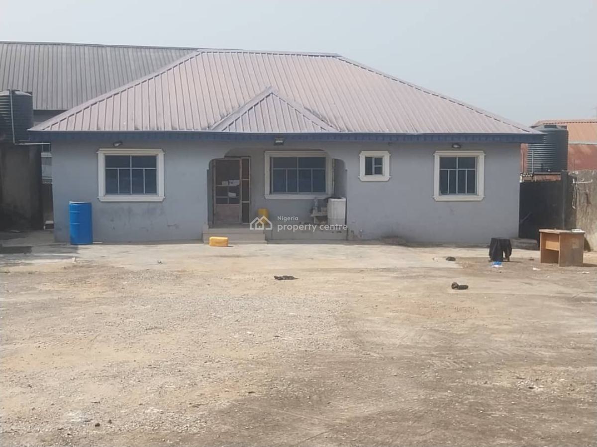 Lovely 3bedroom Bungalow with 2hrs Electricity at Magboro, Oke Ayo, Magboro, Ogun, Detached Bungalow for Sale