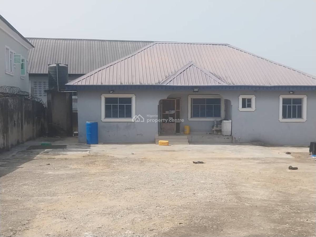 Lovely 3bedroom Bungalow with 2hrs Electricity at Magboro, Oke Ayo, Magboro, Ogun, Detached Bungalow for Sale