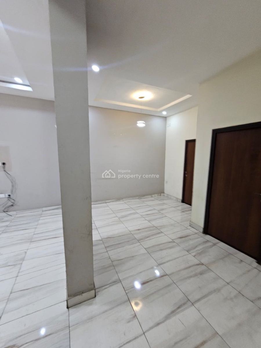 Well Built 3 Bedroom Apartment with Bq, Adeniyi Jones, Ikeja, Lagos, Flat / Apartment for Sale
