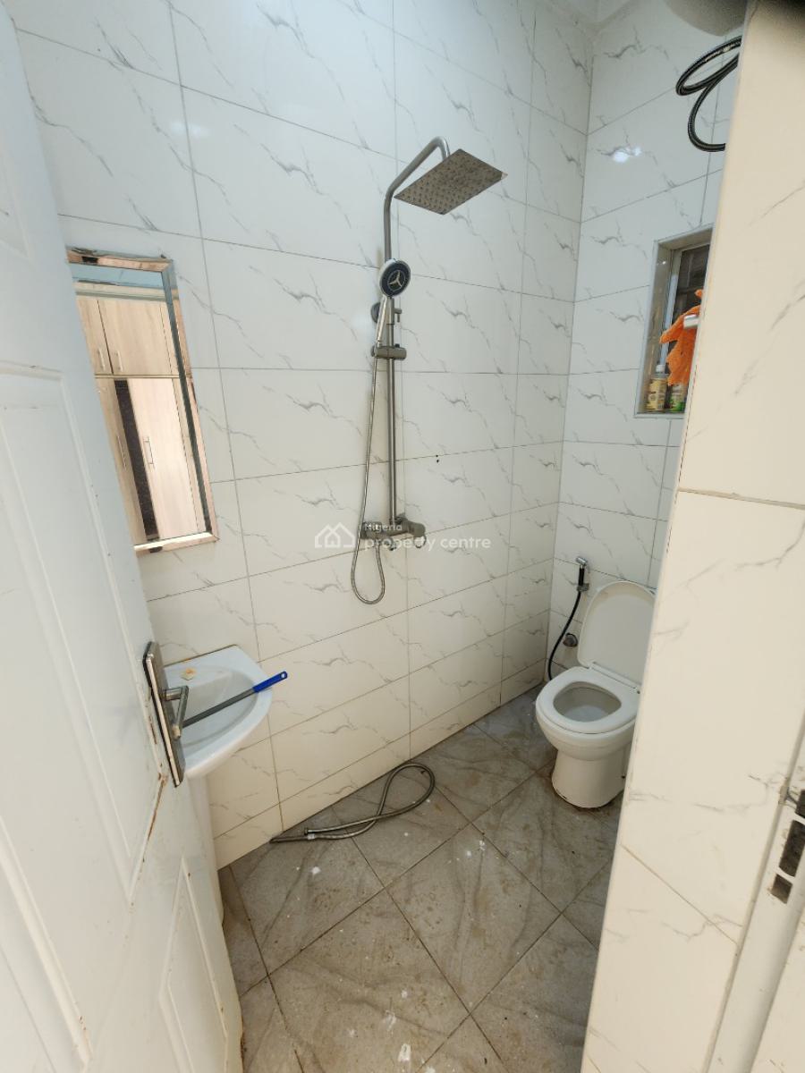 Luxury Two Bedroom Block of Flat, News Engineering Dawaki, Dawaki, Gwarinpa, Abuja, Flat / Apartment for Rent