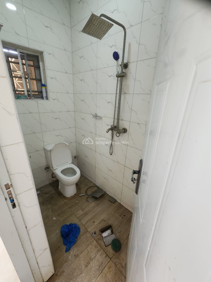 Luxury Two Bedroom Block of Flat, News Engineering Dawaki, Dawaki, Gwarinpa, Abuja, Flat / Apartment for Rent