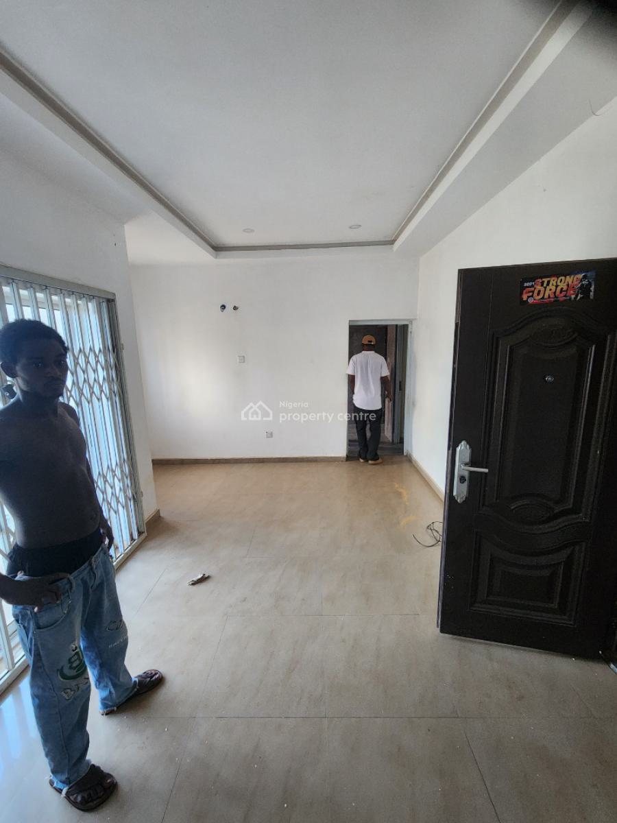 Luxury Two Bedroom Block of Flat, News Engineering, Dawaki, Gwarinpa, Abuja, Flat / Apartment for Rent