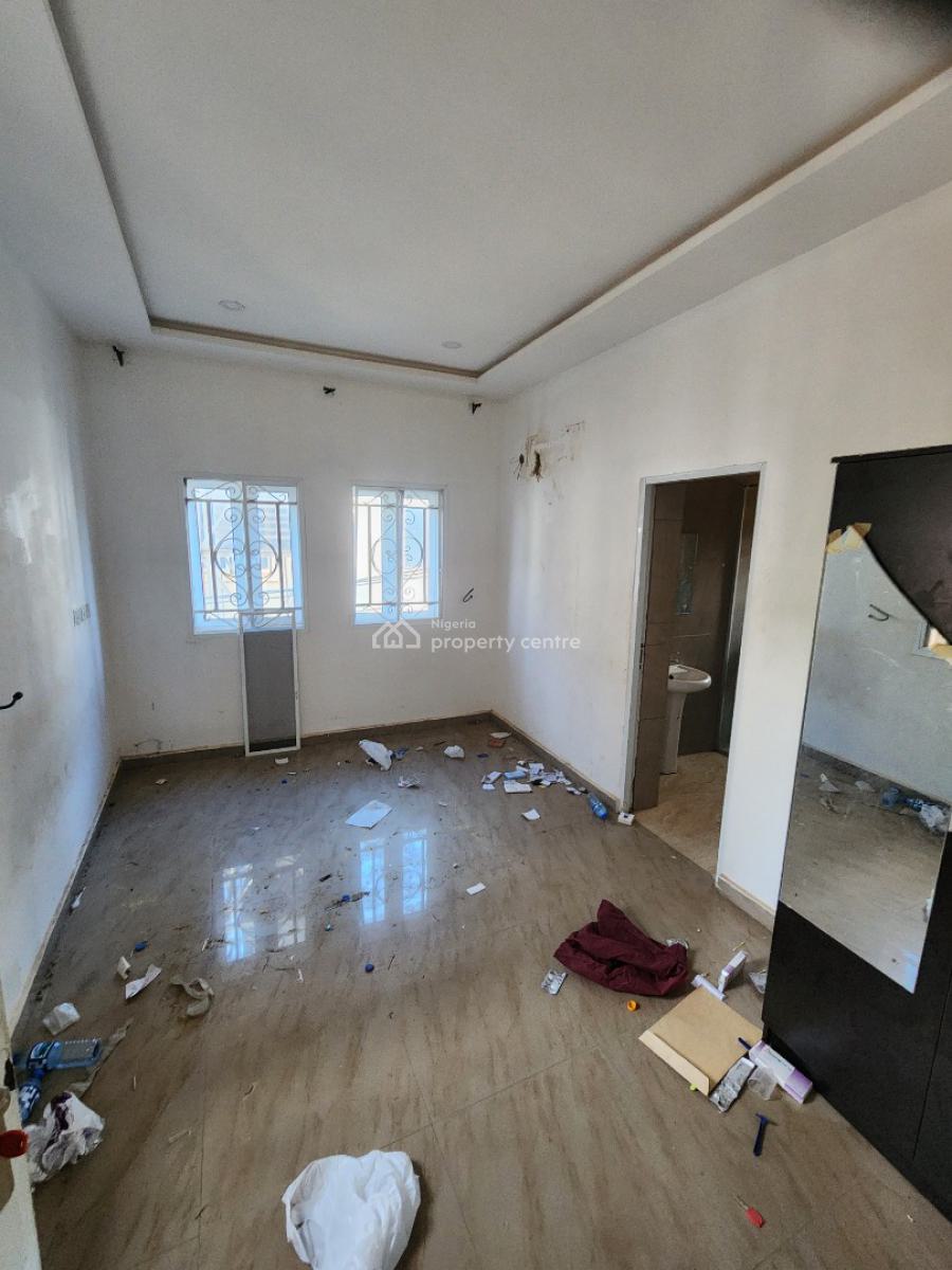 Luxury Two Bedroom Block of Flat, News Engineering, Dawaki, Gwarinpa, Abuja, Flat / Apartment for Rent