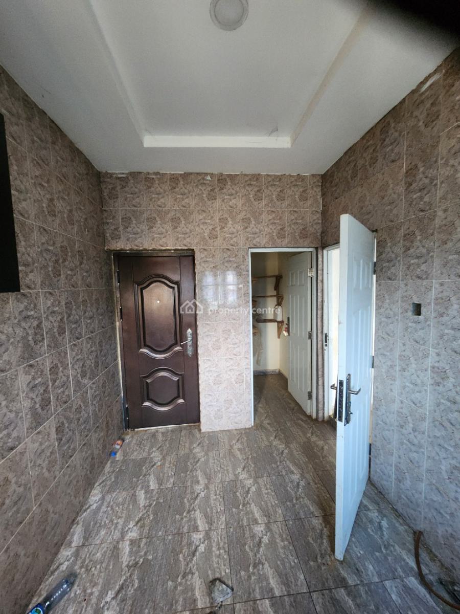 Luxury Two Bedroom Block of Flat, News Engineering, Dawaki, Gwarinpa, Abuja, Flat / Apartment for Rent