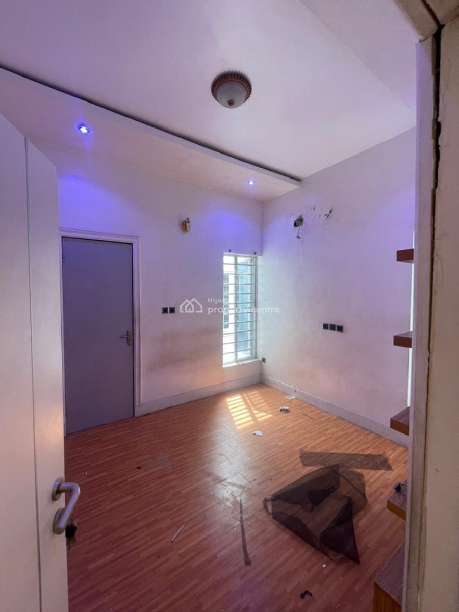 Converted Miniflat with an Open Plan Kitchen (upstairs, Orchid Road Lekki Lagos, Lekki, Lagos, Mini Flat (room and Parlour) for Rent