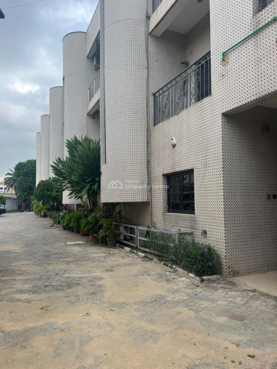 Commercial Purposely Built 5 Bedrooms Terrace Duplex, Ikeja Gra, Ikeja, Lagos, Terraced Duplex for Rent