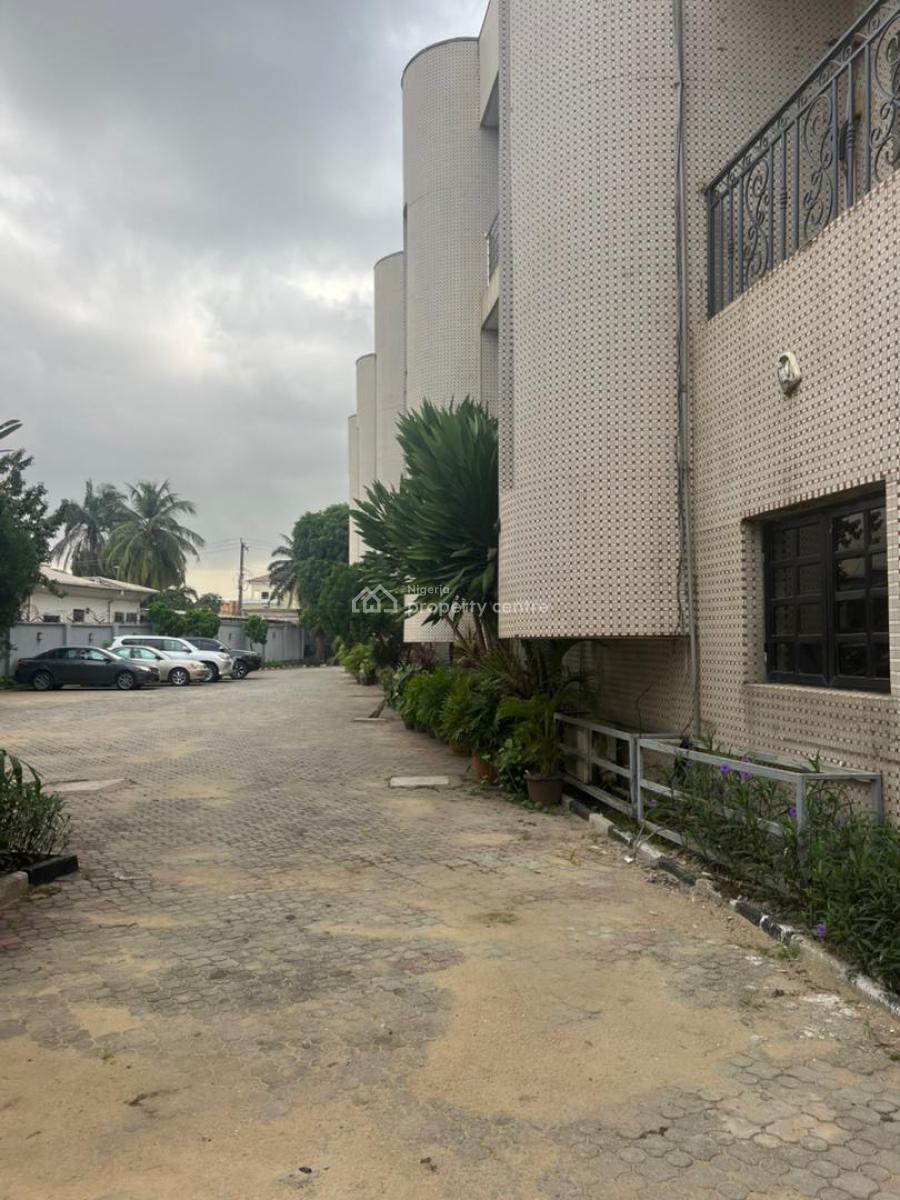 Commercial Purposely Built 5 Bedrooms Terrace Duplex, Ikeja Gra, Ikeja, Lagos, Terraced Duplex for Rent