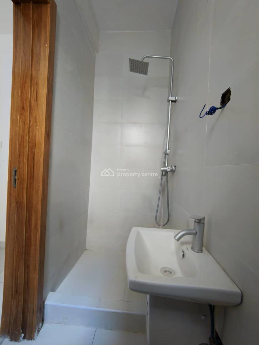 Brand New Serviced 3bed Room Flat, Western Forshore Estate, Osapa, Lekki Lagos., Osapa, Lekki, Lagos, Flat / Apartment for Rent