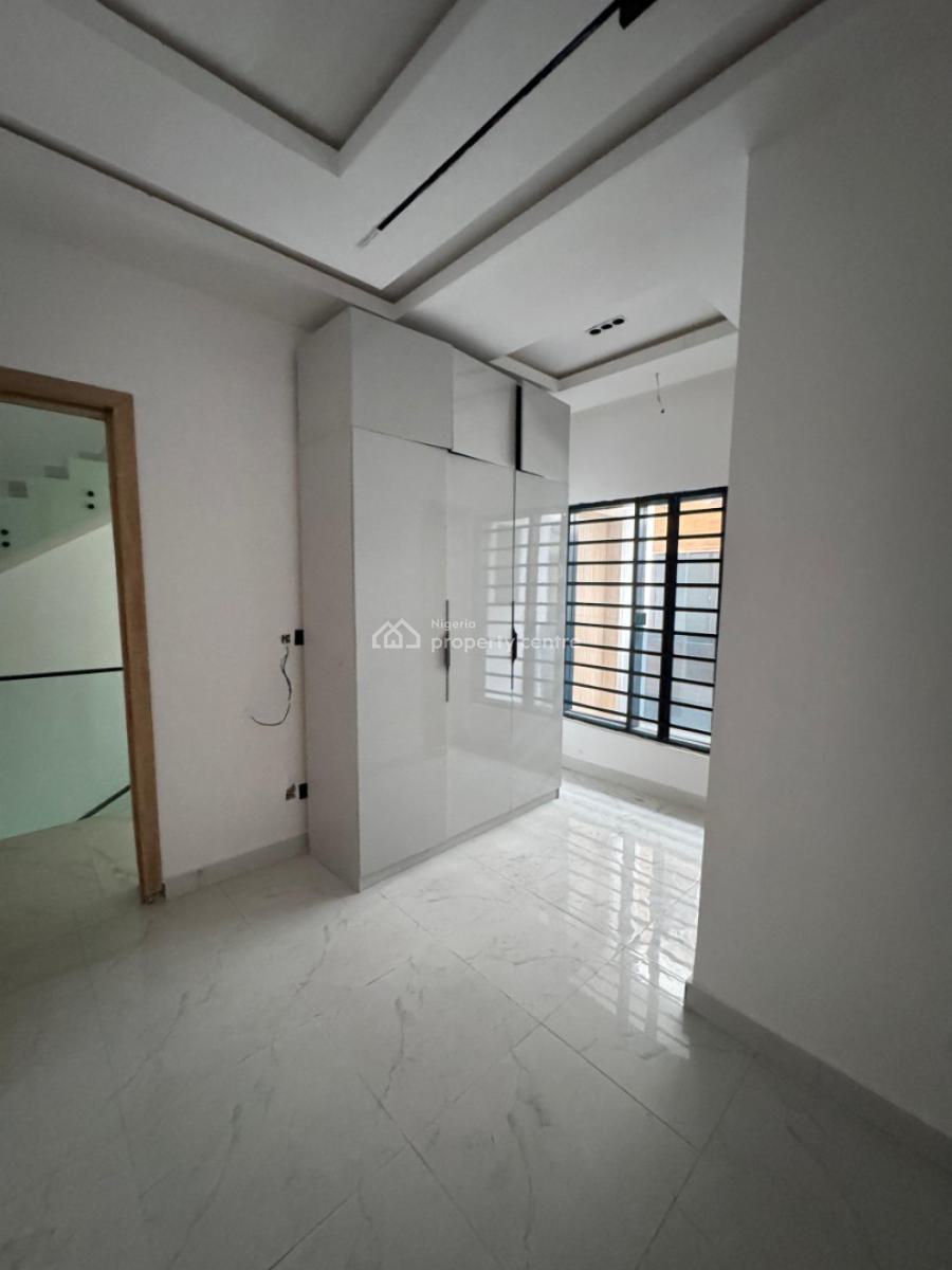 Newly Built Service 4-bedroom Terrace Plus Bq, Off Admiralty Way, Lekki Phase 1, Lekki, Lagos, Terraced Duplex for Rent