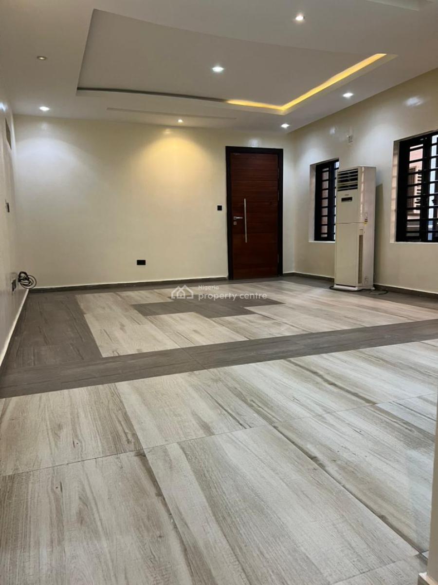 Luxury Service 3 Bedroom Flat with Bq at Ikeja Gra Lagos, Ikeja Gra, Ikeja, Lagos, Flat / Apartment for Sale