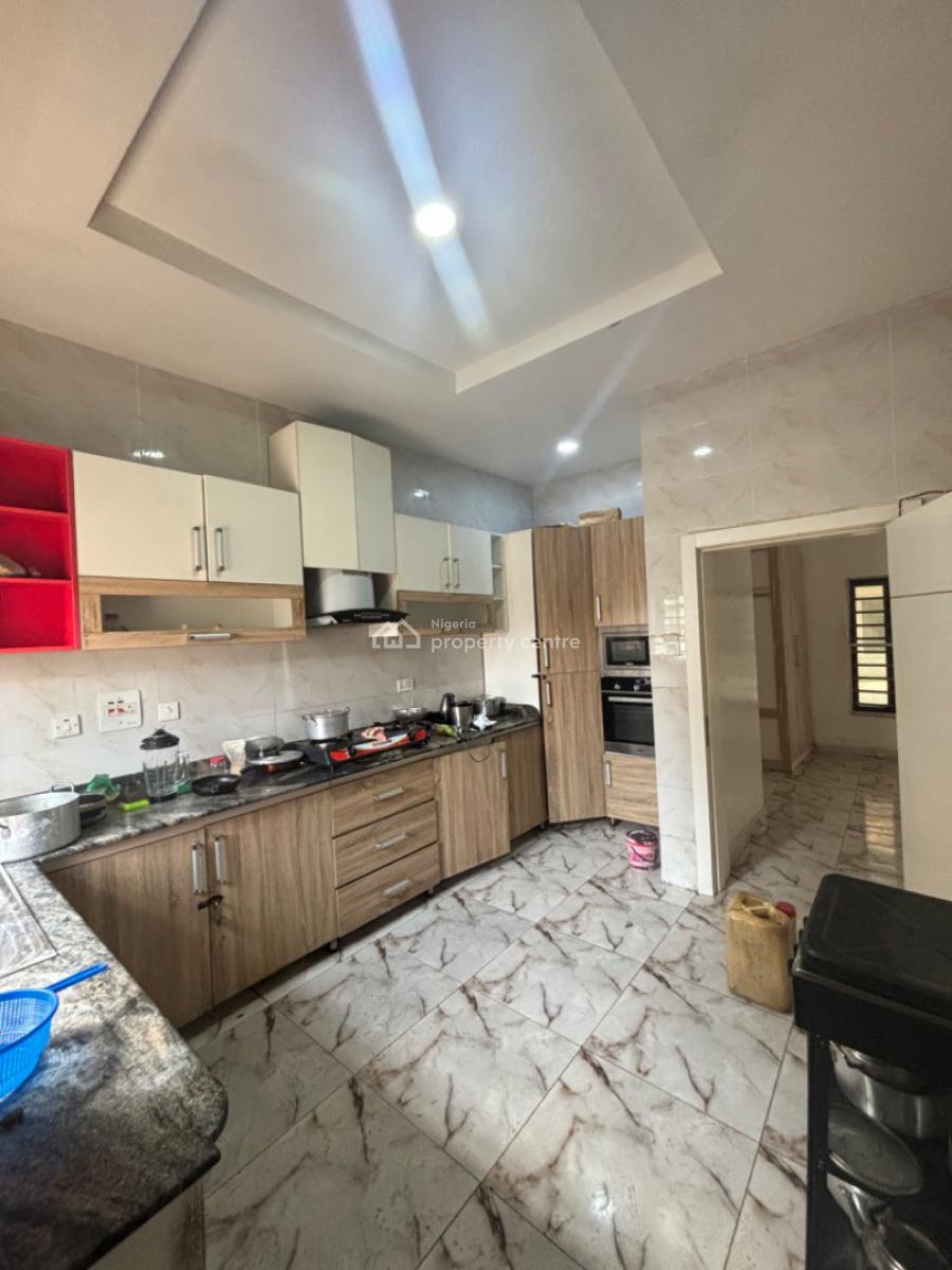 1 Bedroom Shared Apartment, Orchid Road, Lekki, Lagos, Flat / Apartment for Rent