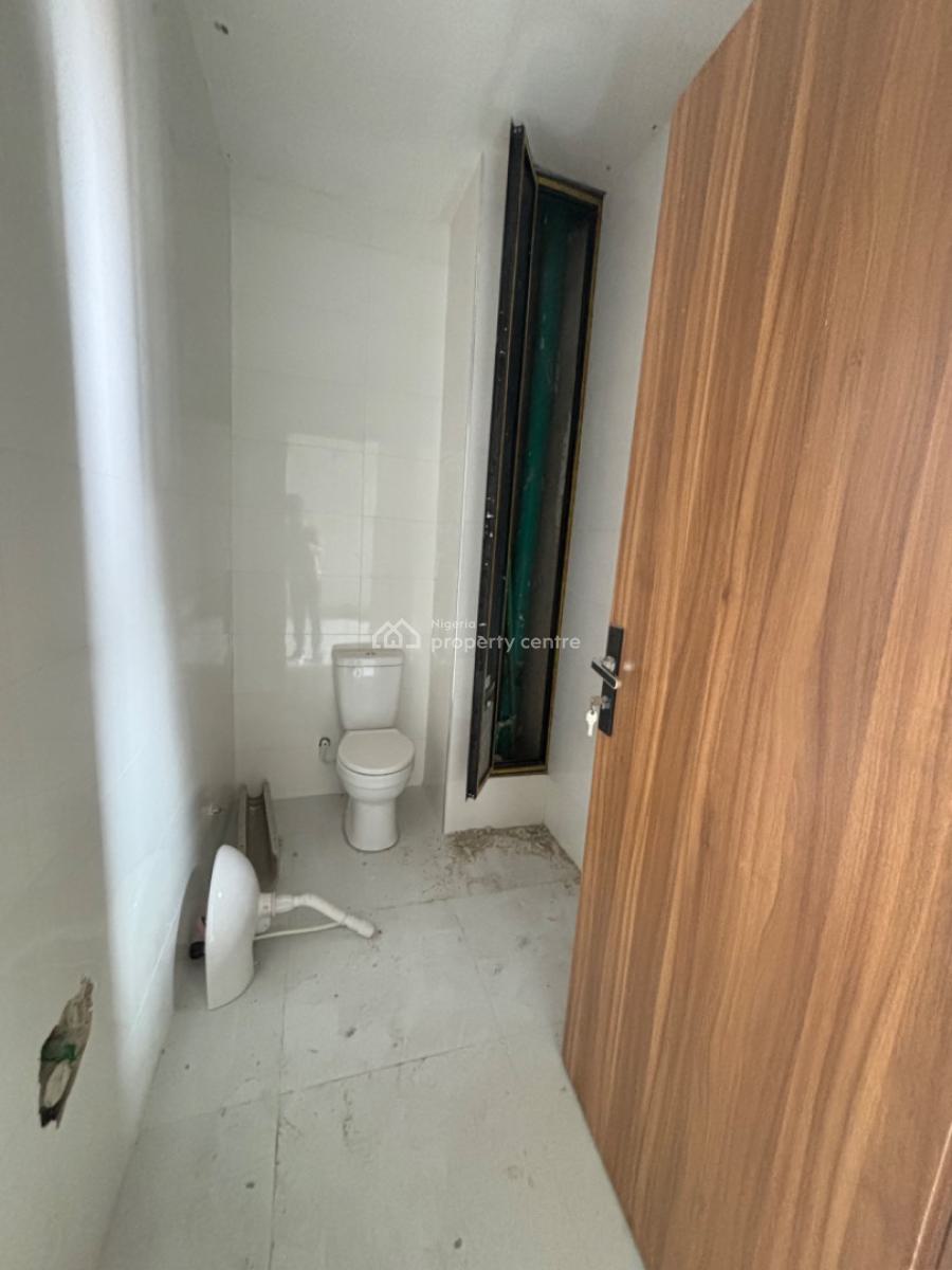 Shop Spaces Available, Orchid Road, Lekki, Lagos, Plaza / Complex / Mall for Rent