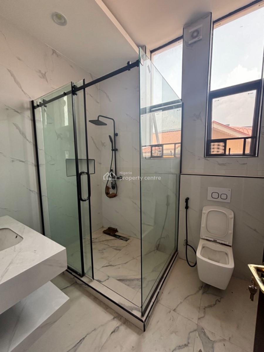 Luxury 3 Bedroom Apartment with a Bq, Pool and Gym, Lekki Phase 1, Lekki, Lagos, Flat / Apartment for Rent