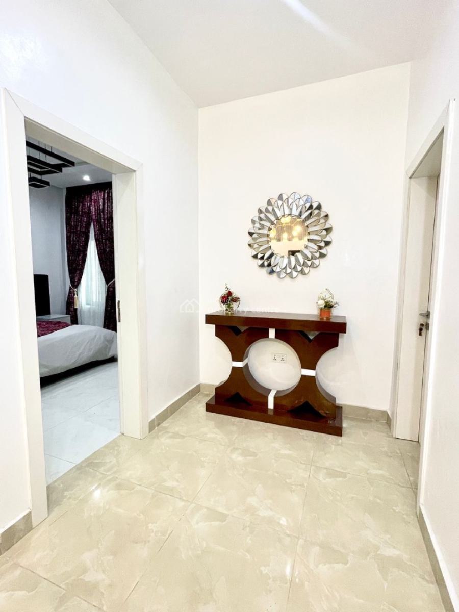 Brand New 2 Bedroom with Top Notch Amenities Available, Surulere, Lagos, Flat / Apartment Short Let