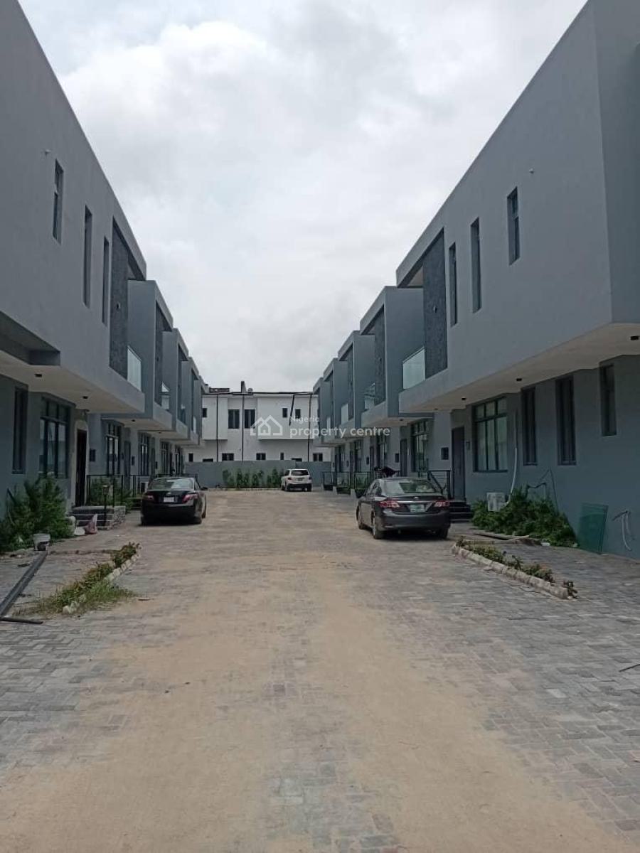 Newly Built 4bedroom Terrace with Bq, Alpha Beach Road, Lekki Expressway, Lekki, Lagos, Terraced Duplex for Rent