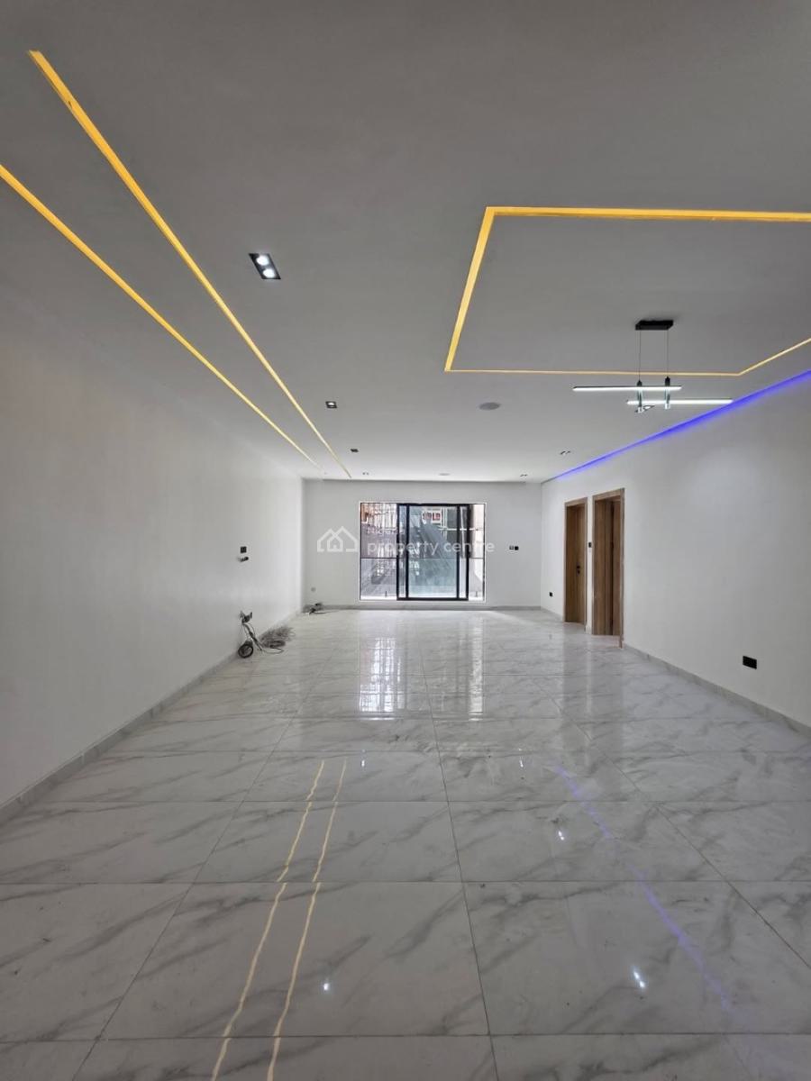 2bedroom Apartment with Bq in Lekki Phase 1, Lekki Phase 1, Lekki, Lagos, Block of Flats for Sale