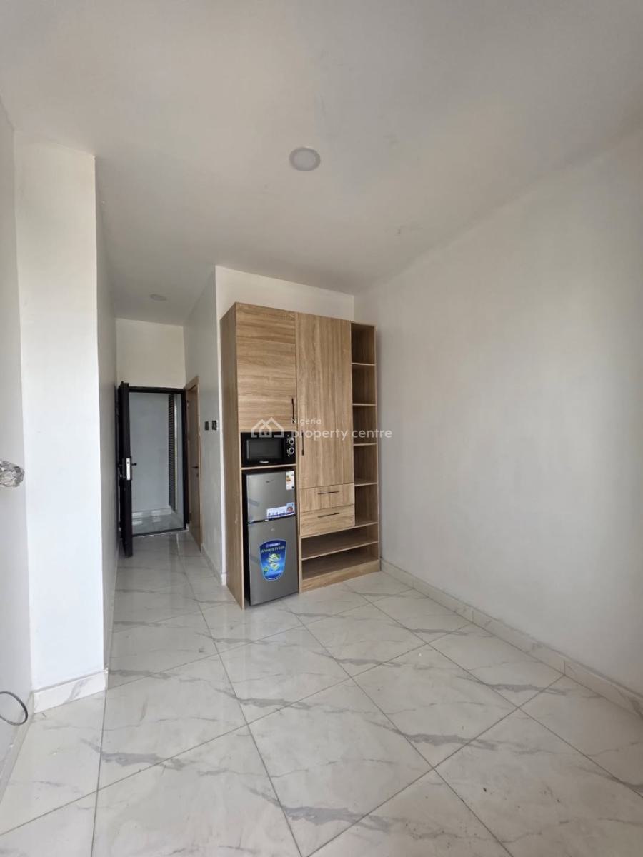 2bedroom Apartment with Bq in Lekki Phase 1, Lekki Phase 1, Lekki, Lagos, Block of Flats for Sale