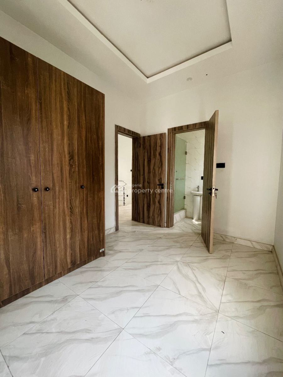 Well Spacious 4 Bedroom Fully Detached Duplex with Bq, Orchid Road Before Round About, Lekki, Lagos, Detached Duplex for Sale