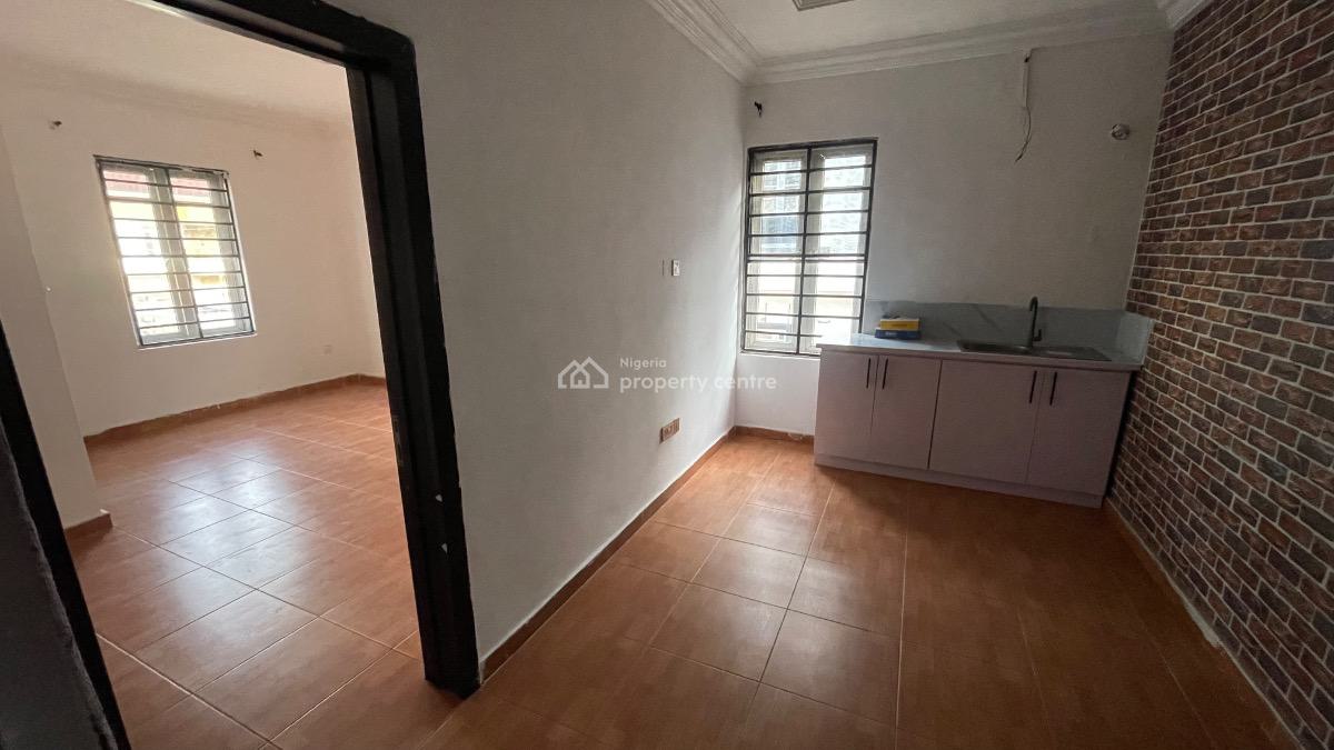 Miniflat 1bedroom Shared Apartment with Open-plan Kitchen, Lekki County, Cluster-one Estate, Ikota Villa, Ikota, Lekki, Lagos, Mini Flat (room and Parlour) for Rent