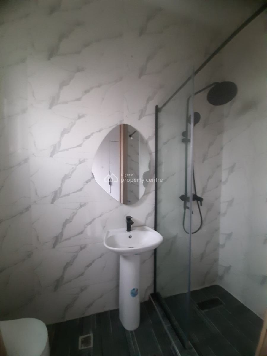 New and Serviced with 24/7 Power Supply 4 Bedroom En-suite Townhouse W, Lekki Phase 1, Lekki, Lagos, Terraced Duplex for Rent