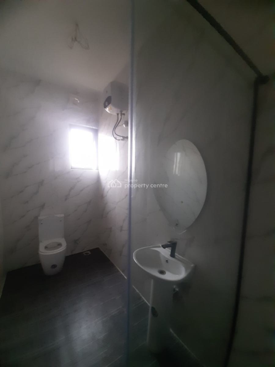 New and Serviced with 24/7 Power Supply 4 Bedroom En-suite Townhouse W, Lekki Phase 1, Lekki, Lagos, Terraced Duplex for Rent